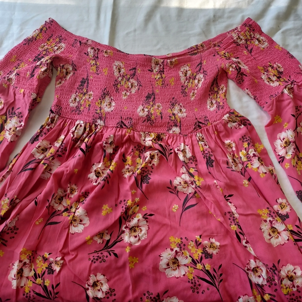 Torrid Size 1 Off the Shoulder Tunic Dress Pink Floral, Stretch Bust